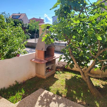 Apartment Luna Малинска Экстерьер фото