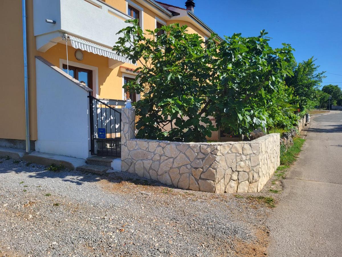 Apartment Luna Малинска Экстерьер фото